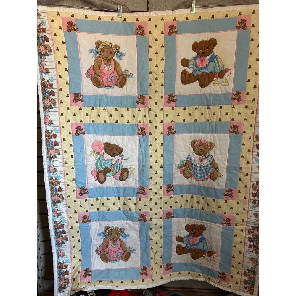 Vintage Teddy Bear Patchwork Baby Quilt Pastel Yellow Pink Blue 40x51 Nursery
